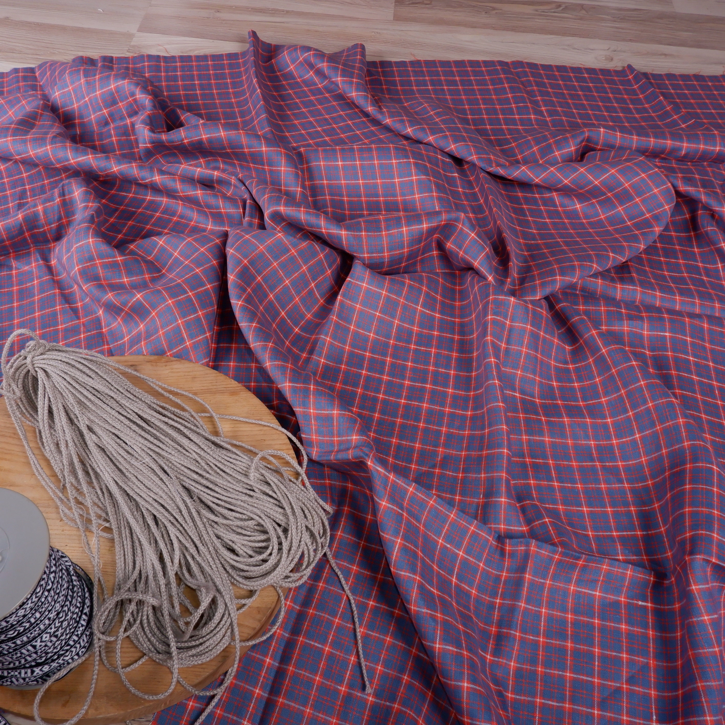 100% Checked Linen Fabric for Sewing Medium Weight Perfect for Clothing ...