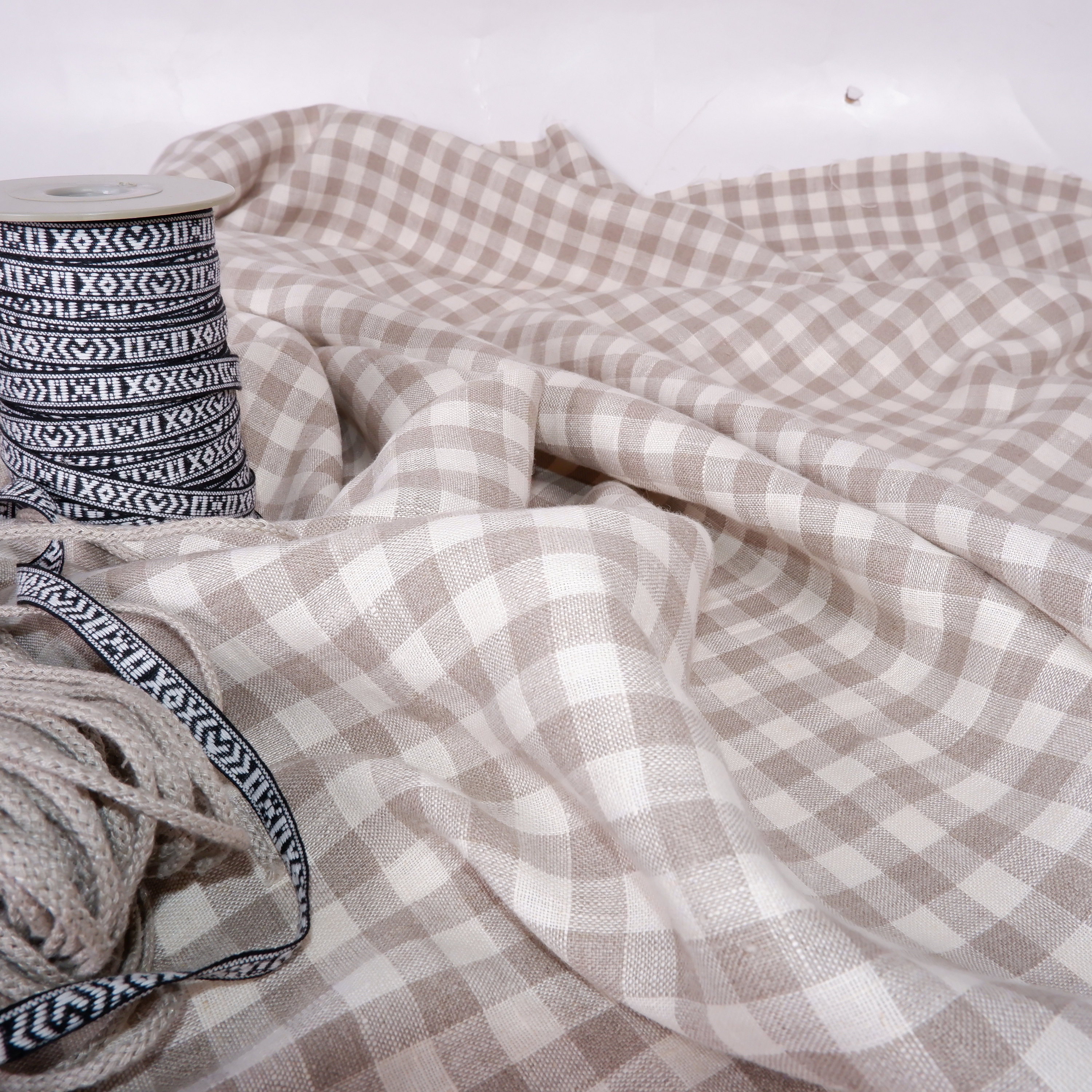 100% Checked Linen Fabric for Sewing Medium Weight Perfect for Clothing ...