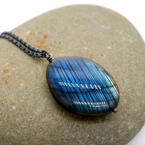 Blue and Striped Labradorite Necklace, Handmade Flash Labradorite Pendant, Double-sided Jewelry