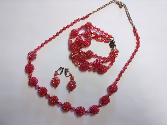 Vintage plastic iridescent raspberry berries neckl