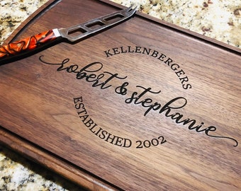 Circle Design with Name & Date, Personalized Cutting Board, Engraved Custom Cutting Board, Wedding Gift, Housewarming Gift, Anniversary Gift