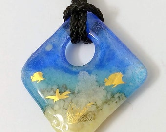 New Ocean Floor Glass Pendant Necklace with 22K Gold Starfish and Fish