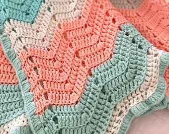 Throw Blanket, Vintage Crochet Afghan, Vintage Crochet Blanket, Vintage Crochet Throw, Shabby Chic Throw, Vintage Linens, Vintage Bedding
