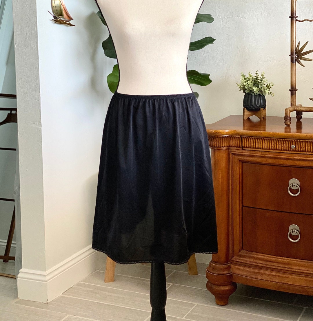 Slip, Vintage Vanity Fair Slip in Black Size Medium, Vintage Dress Slip