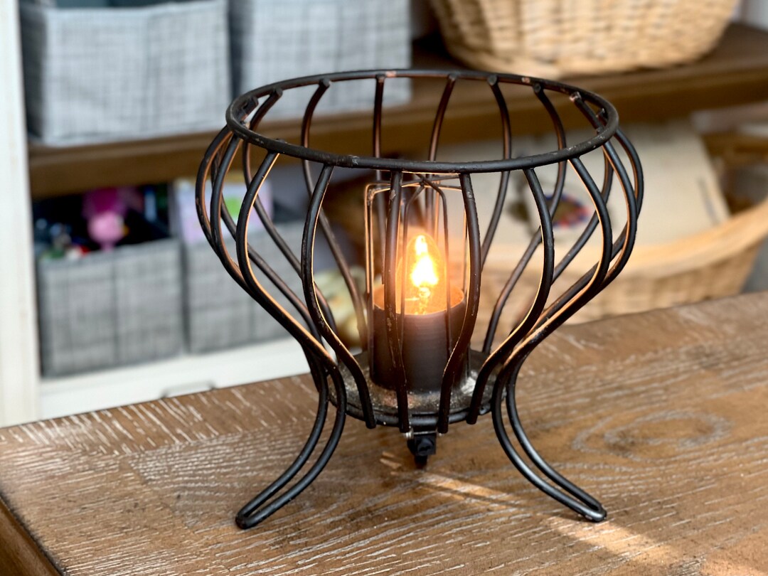 View of Lamp, Vintage Black Metal Accent Lamp Thats Dimmable, Retro Home Decor ...