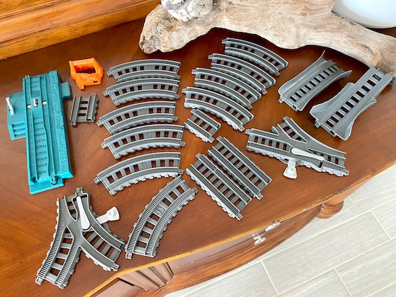 Thomas the 2024 train toy track