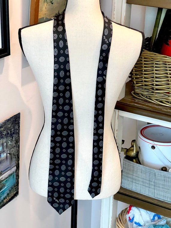 Necktie, Vintage Allyn St George Necktie Black w … - image 4