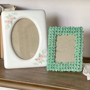 Vintage Pair of Floral Picture Frames, Ceramic Floral Frames, Shabby Chic Decor, Vintage Decor, Floral Decor, Cottage Decor, Feminine Decor