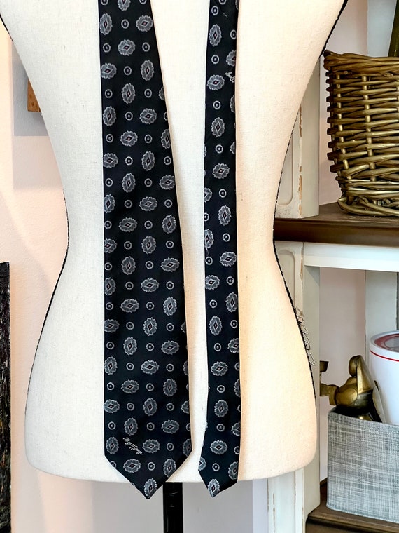 Necktie, Vintage Allyn St George Necktie Black w … - image 2
