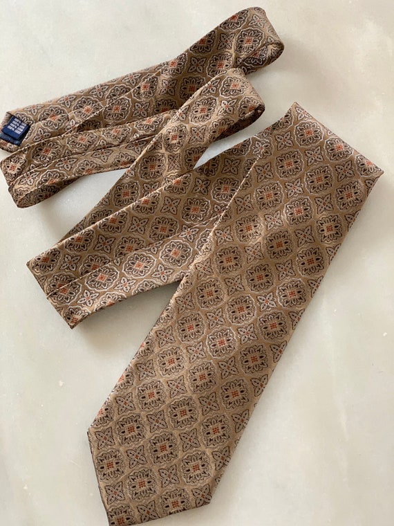 Brass Colored with Medallion Pattern Vintage Necktie Necktie Vintage Meeting Street Tie Silk Tie Hand Made Vintage Men/'s Tie