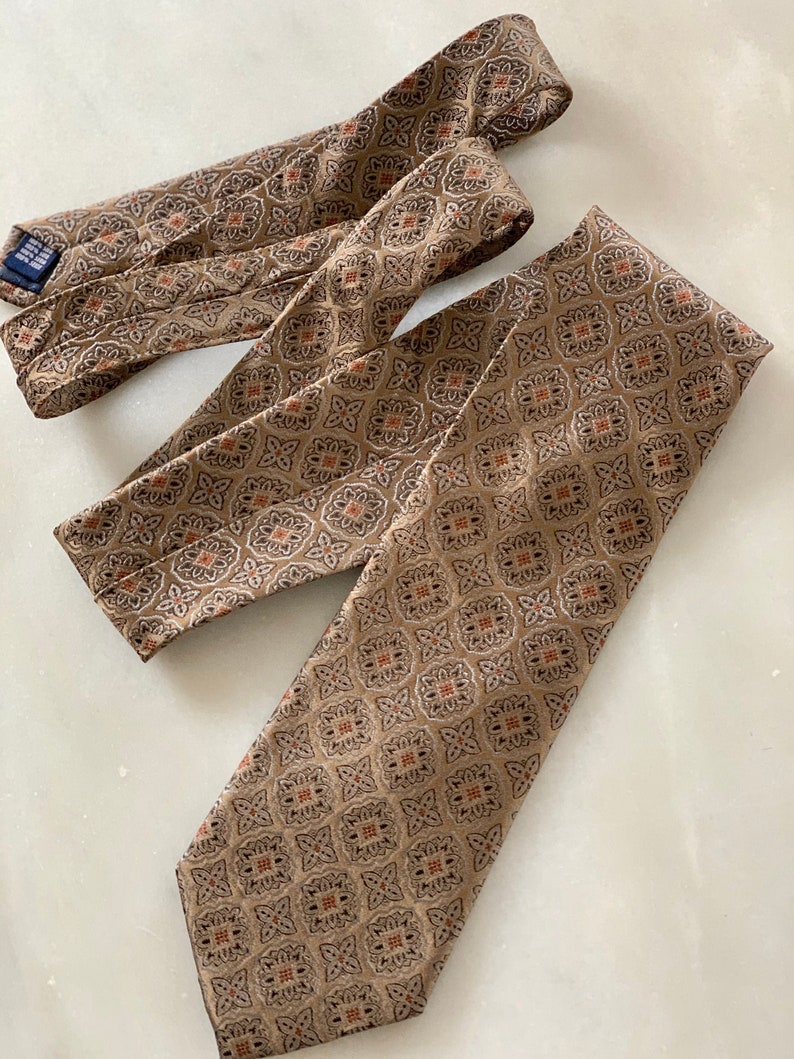 Brass Colored with Medallion Pattern Vintage Necktie Necktie Vintage Meeting Street Tie Silk Tie Hand Made Vintage Men/'s Tie