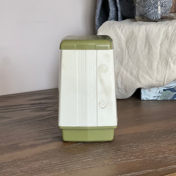 Salt Shaker, Vintage Max Klein Salt Shaker in Avocado Green, Vintage Kitchen, Retro Kitchen, Lost Shaker of Salt, Vintage Kitchen Decor