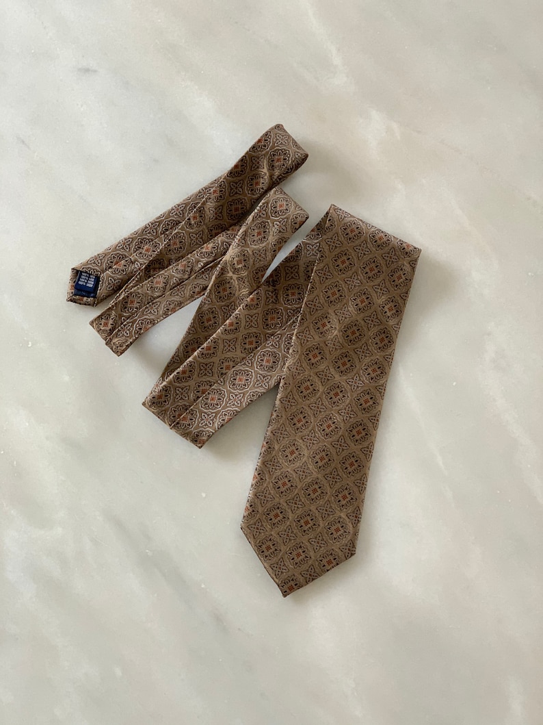 Brass Colored with Medallion Pattern Vintage Necktie Necktie Vintage Meeting Street Tie Silk Tie Hand Made Vintage Men/'s Tie