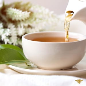 White Tea Fragrance Oil | Hive and Honey | Candle and CP Soap Making Supplies, Melts, Perfume Diffusers | Phthalate Free