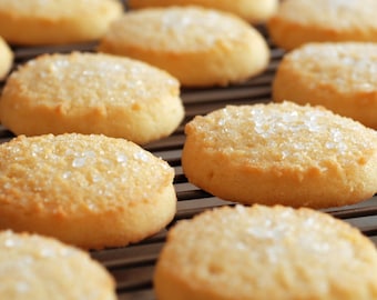 Warm Sugar Cookie Fragrance Oil | Hive and Honey | Candle and CP Soap Making Supplies, Melts, Perfume, Diffusers | Phthalate Free