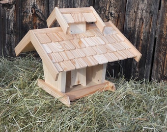 Arbrikadrex Vogelfutterhaus mit Bitumendach  31cm x 33cm Futtersilo Futterhaus  Vogelfutter Vogelhaus Vogelvilla Vogel Futterspeicher