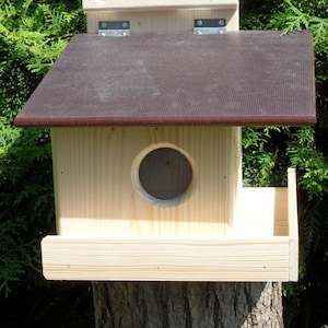 Squirrel sleeping house Kobel feeding house Squirrel Kobel made of spruce wood, handmade in Lower Bavaria. Roof water-resistant screen printing panel image 2