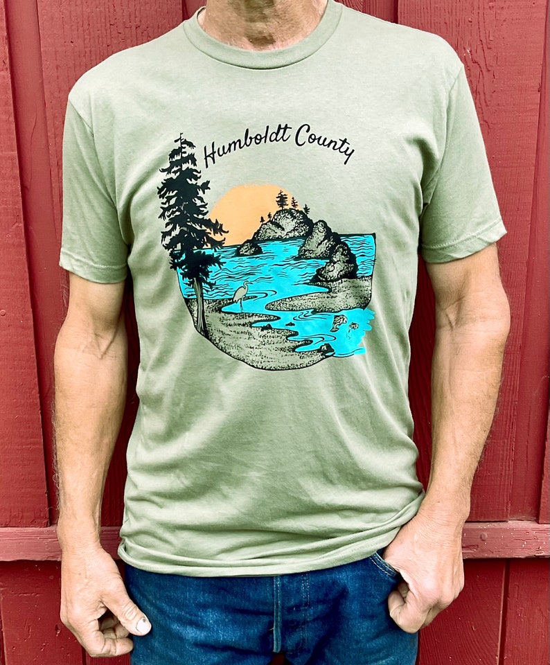 Humboldt County Design Unisex T-shirt Light Olive Green