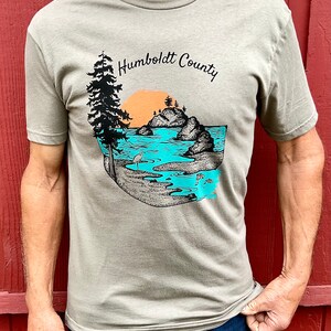 Humboldt County Design Unisex T-shirt image 3