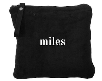 Manta polar de viaje con monograma y funda, manta plegable bordada personalizada, regalo para estudiantes universitarios.