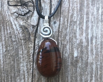 Mahogany Obsidian for Grounding. Sacral and Solar Plexus Chakra Health