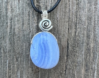 Blue Lace Agate for Serenity and Breaking Unhealthy Patterns. Swirl for Higher Consciousness.