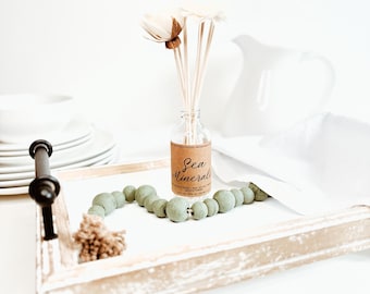 Reed diffusers, fragrance diffusers, diffusers, apothecary diffuser, reed diffuser, hostess gifts, flameless candle, natural reed diffusers