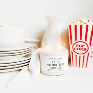 Popcorn scented candle popcorn gifts movie decor soy candles movie lover gift home theater decor movie gift home theater filmmaker gift idea