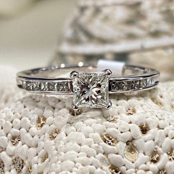 Center cut diamond best sale