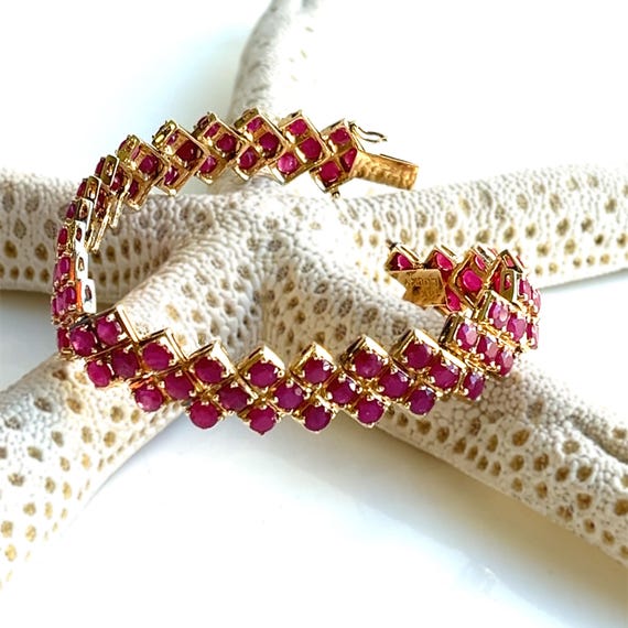 Retro-Style Natural Round Ruby APP. 6.00 CWT 14K … - image 1