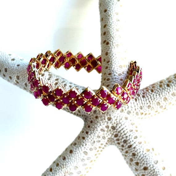 Retro-Style Natural Round Ruby APP. 6.00 CWT 14K … - image 3