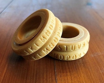 Classic Decoder Ring Caesar Cipher Secret Code Toy Novelty Educational Gift for Grade School Kid, decode Pair Rings