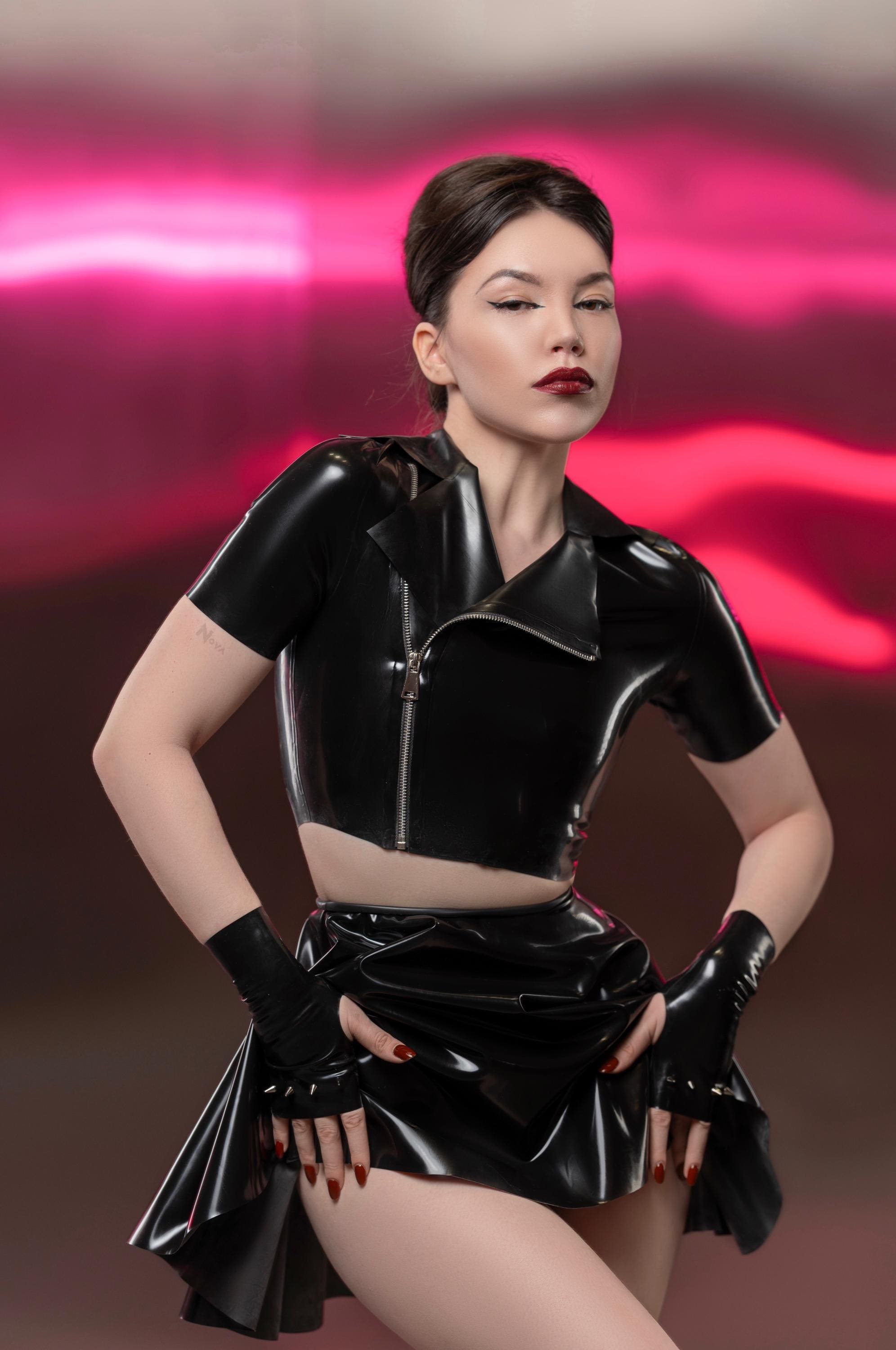 Cosplay Lingerie - Latex T-shirt Jacket Crop Top Zipper - Mini Skirt - Gloves Spiked - Female Set - Woman Outfit