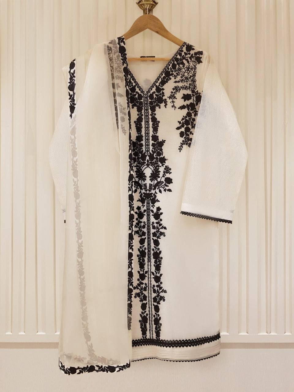 Agha Noor Original - White, Size: Large - Etsy