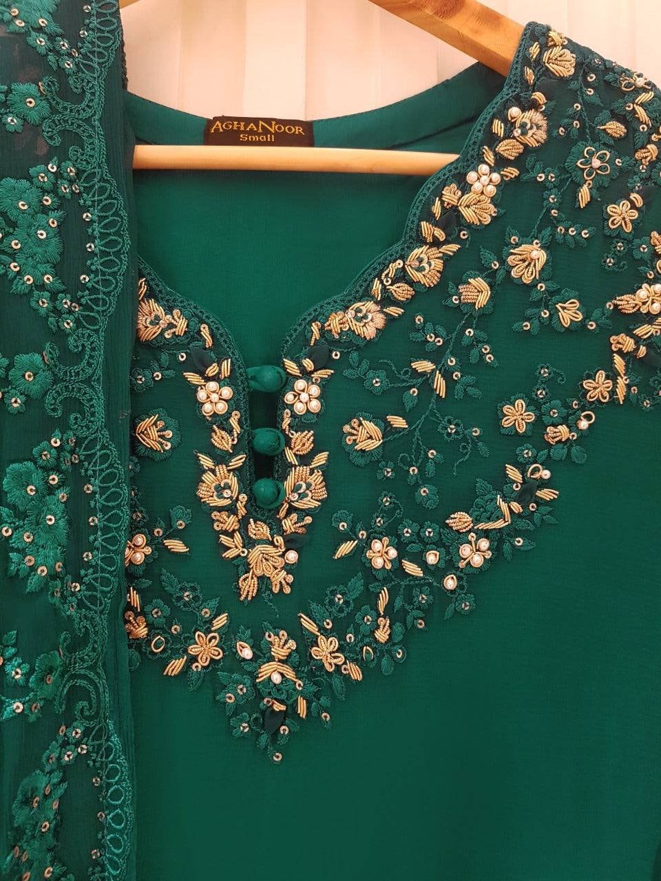 agha noor green dress Shahinah