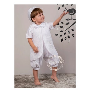 Peace Boy's Baptism/Christening Gown, Romper/Traje de Bautizo para Nino