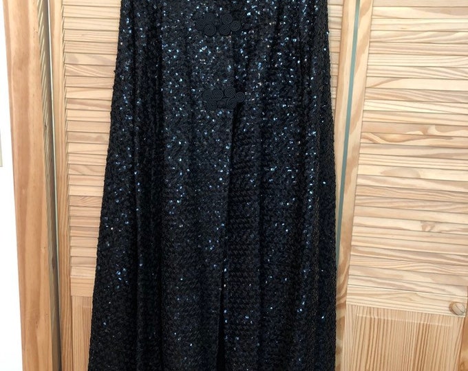 Fred Graves & Sons of Chicago, Stunning Vintage Sequined Cape. Medium ...