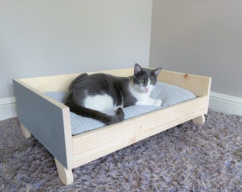 Mid-Century Modern Cat Bed: Pine Wood Pet Sofa with Cardboard Base