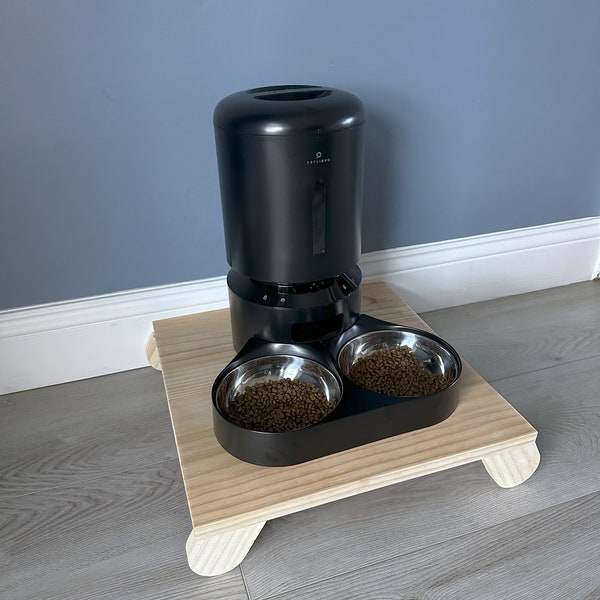 Raised Wooden Stand | Elevated Pet Feeder Stand | Ideal for Dog Bowls - Cat Bowls - Water Fountain | Wooden Platform |