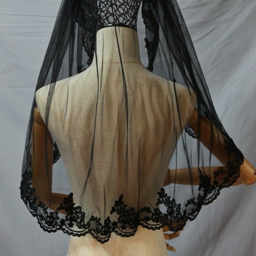 Gothic Black Lace Bridal Veil - Etsy