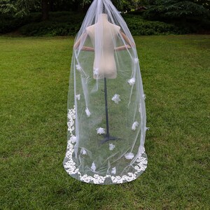New Delicate lace silk flower floor bride veil Special lace flower Bridal wedding veil 3d silk flower Cathedral Wedding Veil Lace Edge Veil