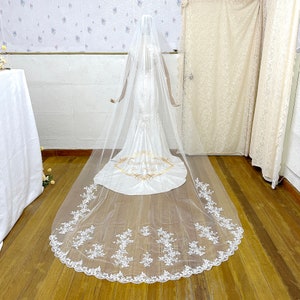 Lightweight narrow cathedral length wedding veil One Layer cathedral Veil,Long Lace Veil,Ivory Veil,bridal veil,decorative veil (VL05)