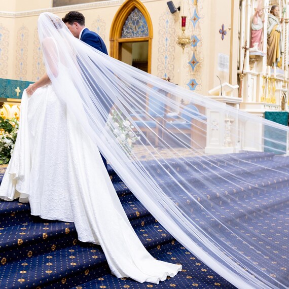 Custom Tulle Cathedral Wedding Veil Two-tier Lace Edge Tulle Cathedral Veils Appliques  main image 2