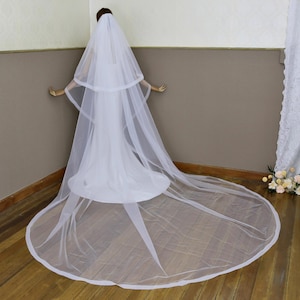 Horsehair Edge Cathedral Wedding Veil: Ivory Tulle, Single Layer