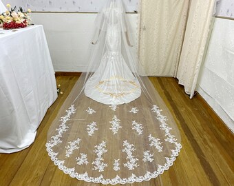 Ivory Cathedral Wedding Veil: Bird Floral Lace, Two Tier  display picture 1