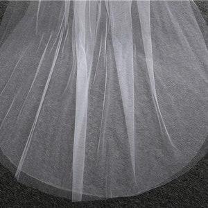 Changyexi 118 Inch Wedding Veil - Floor Length Bridal Veil With Comb, White