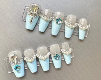 appreciate\\ Sky blue crystal false nail, sky blue French nail with crystal