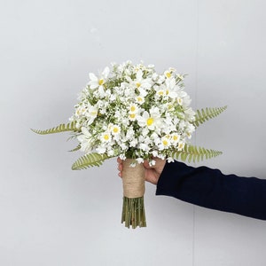 Gänseblümchen und Schleierkraut Bouquet, weiße Wildblumen Hochzeitsstrauß, Boho Blumenstrauß, Brautstrauß, Design in Gänseblümchen und Schleierkraut