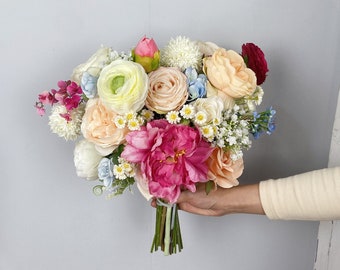 Spring Bridal Bouquet, Wildflowers Summer Wedding Bouquet, Boho Flower Bouquet,  Design in Peonies, Ranunculus , Daisy and Baby&#39;s Breath