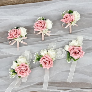 Dusty Pink Boutonniere for Men, Dusty Pink Wrist Corsage for Bridesmaid, Boho Wedding Accessories, Made with Roses and Baby&#39;s Breath